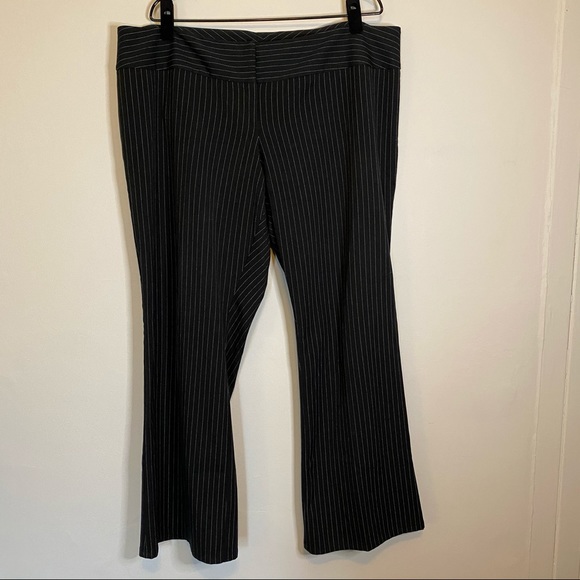 ✨torrid vintage black & white stripe pants✨ - Picture 1 of 3